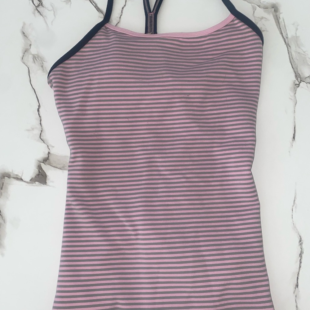 Lululemon tank top pink stripe 🩷